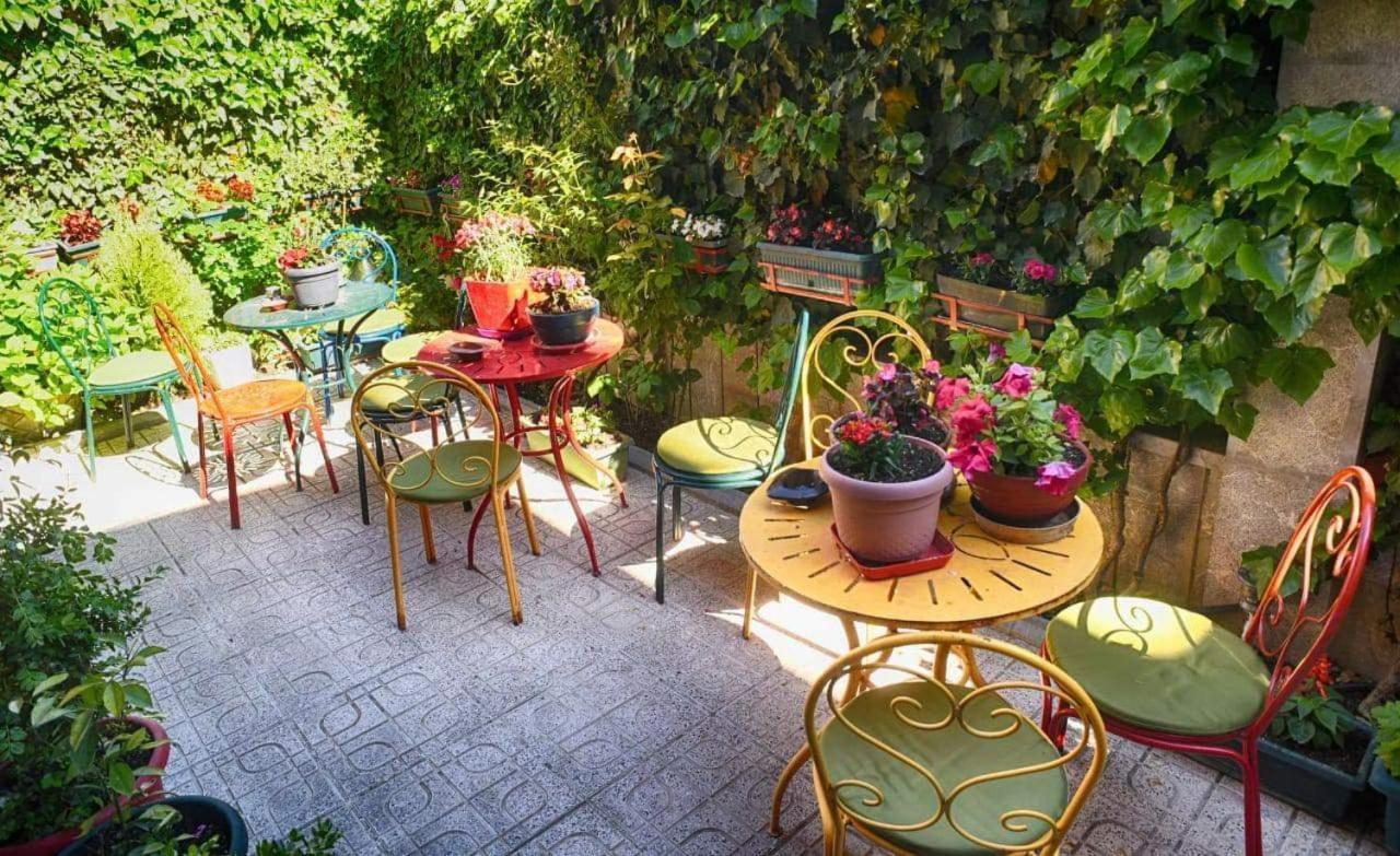 Hotel Bujtina Bicolli Korce Extérieur photo