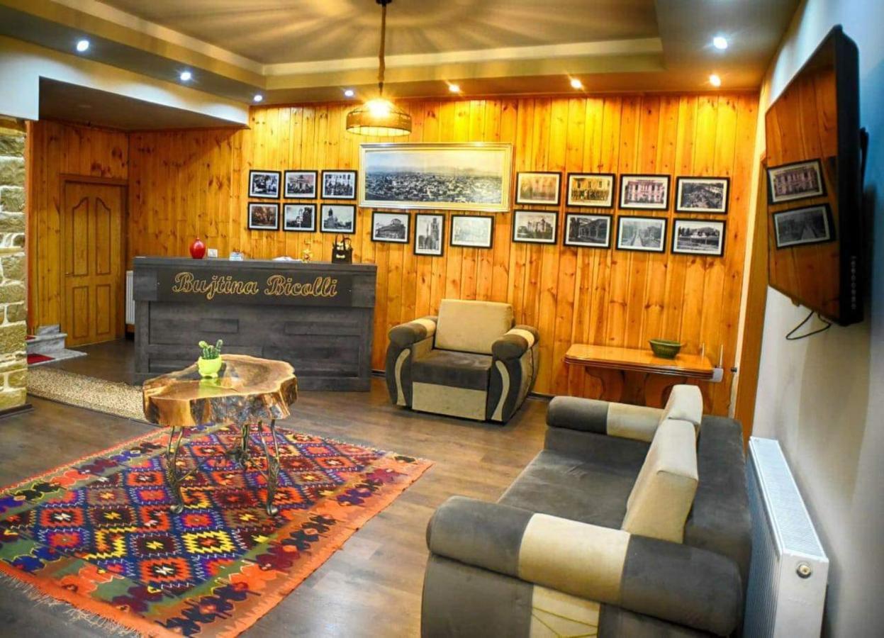Hotel Bujtina Bicolli Korce Extérieur photo